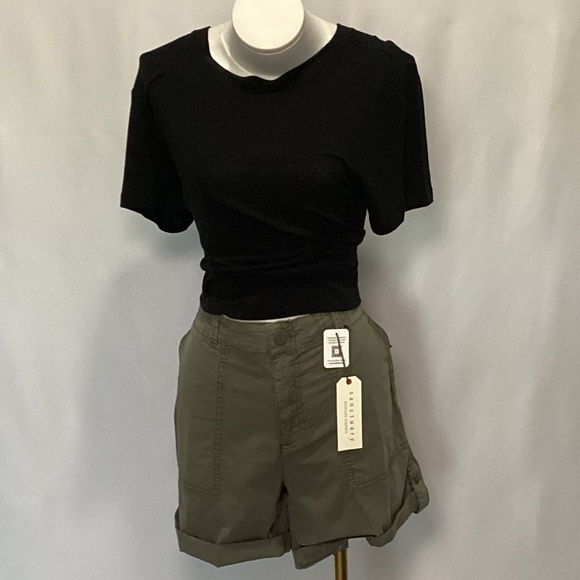 4. Sanctuary Olive Green Cargo Shorts NWT Size 32 - Picture 4 of 8